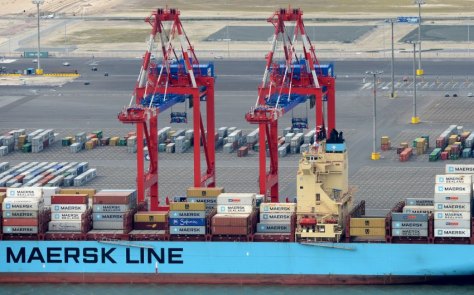 Erstes Container-Linienschiff am Jade-Weser-Port eingetroffen